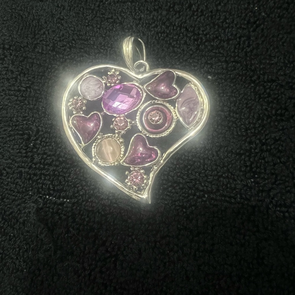 Barcelone heart shaped gemstone pendant